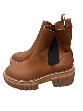 NWT Steve Madden Brown Chunky Chelsea Lug Ankle Boots